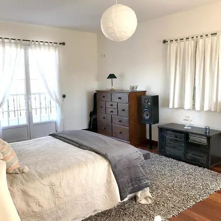 4 Bedrooms House With Sea View Enclosed Garden And Wifi At 1 Km Away From The Beach * 에리세이라