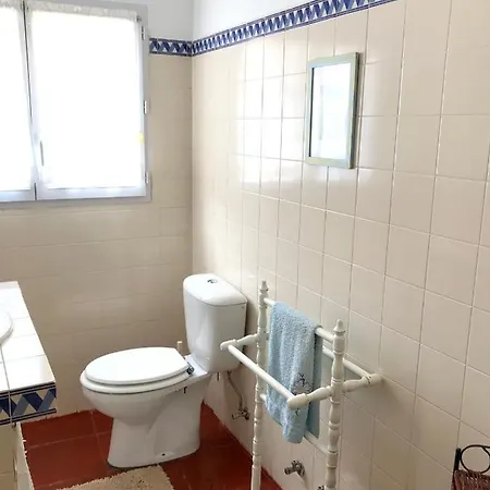 4 Bedrooms House With Sea View Enclosed Garden And Wifi At 1 Km Away From The Beach 펜션