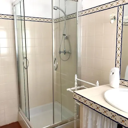 4 Bedrooms House With Sea View Enclosed Garden And Wifi At 1 Km Away From The Beach 에리세이라
