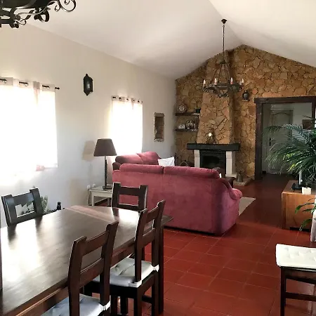 펜션 4 Bedrooms House With Sea View Enclosed Garden And Wifi At 1 Km Away From The Beach 에리세이라
