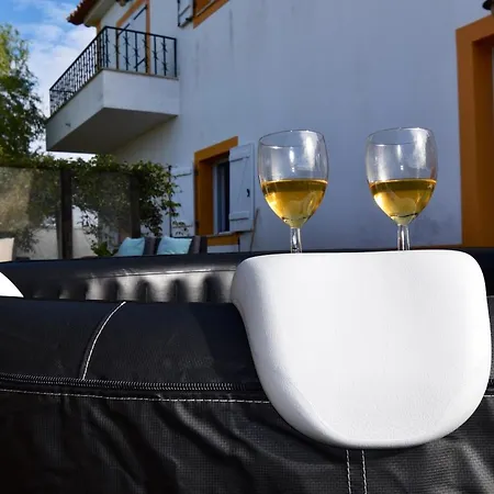 펜션 4 Bedrooms House With Sea View Enclosed Garden And Wifi At 1 Km Away From The Beach 에리세이라